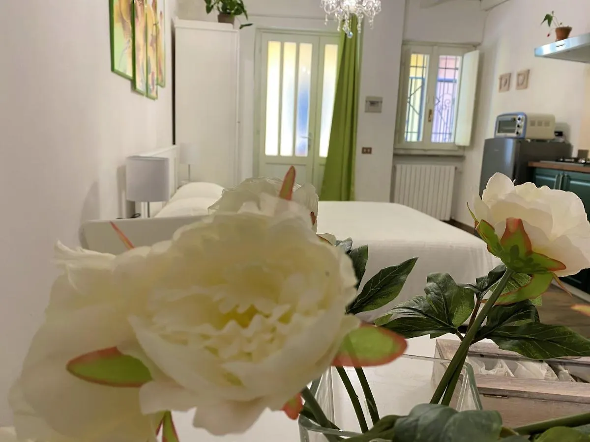 Nicolaus Apartment Sesto Calende