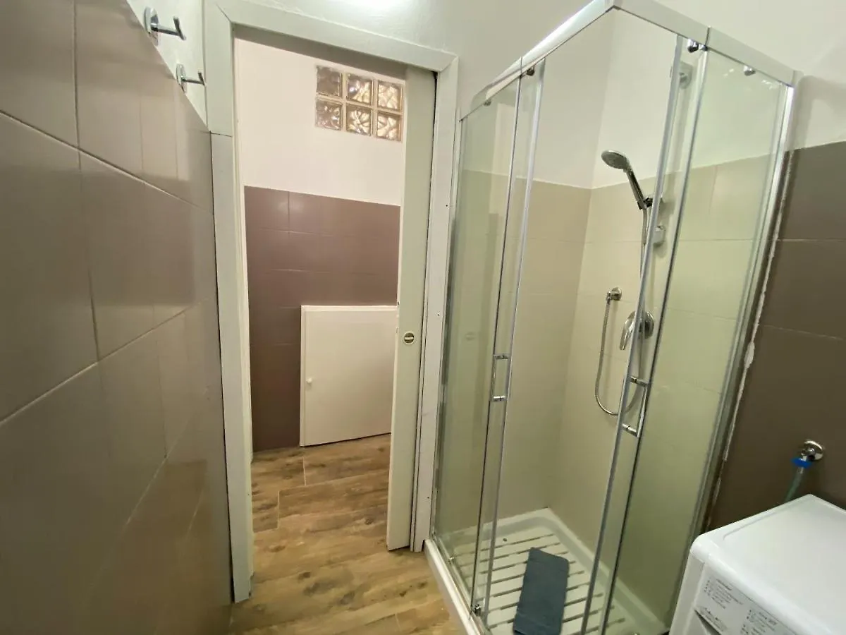 Nicolaus Apartment Sesto Calende 0*,