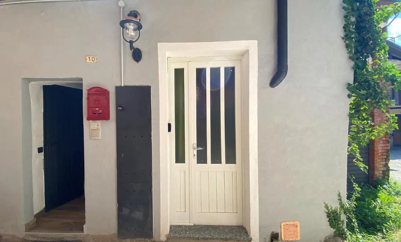 Nicolaus Apartment Sesto Calende