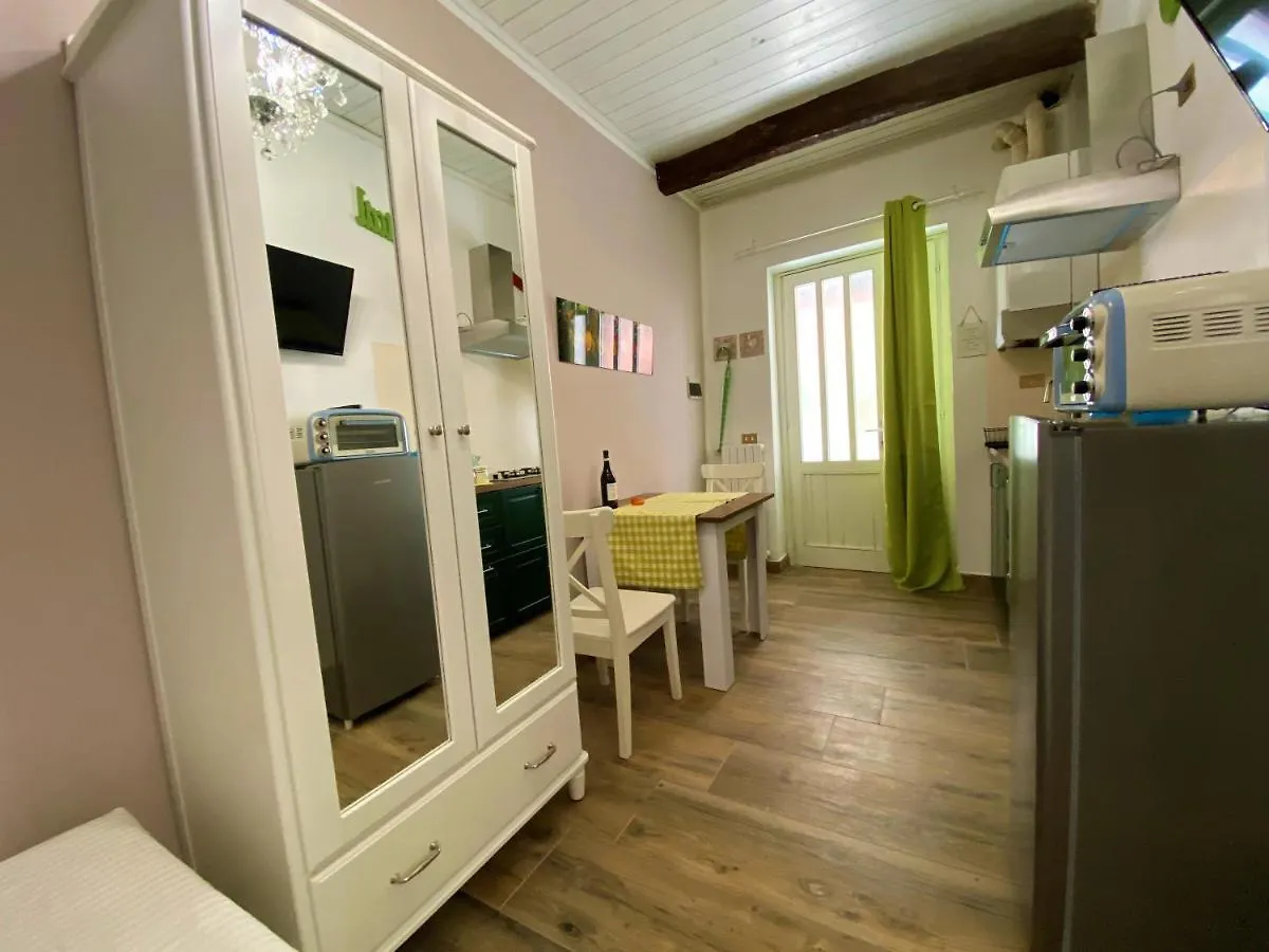 Nicolaus Apartment Sesto Calende