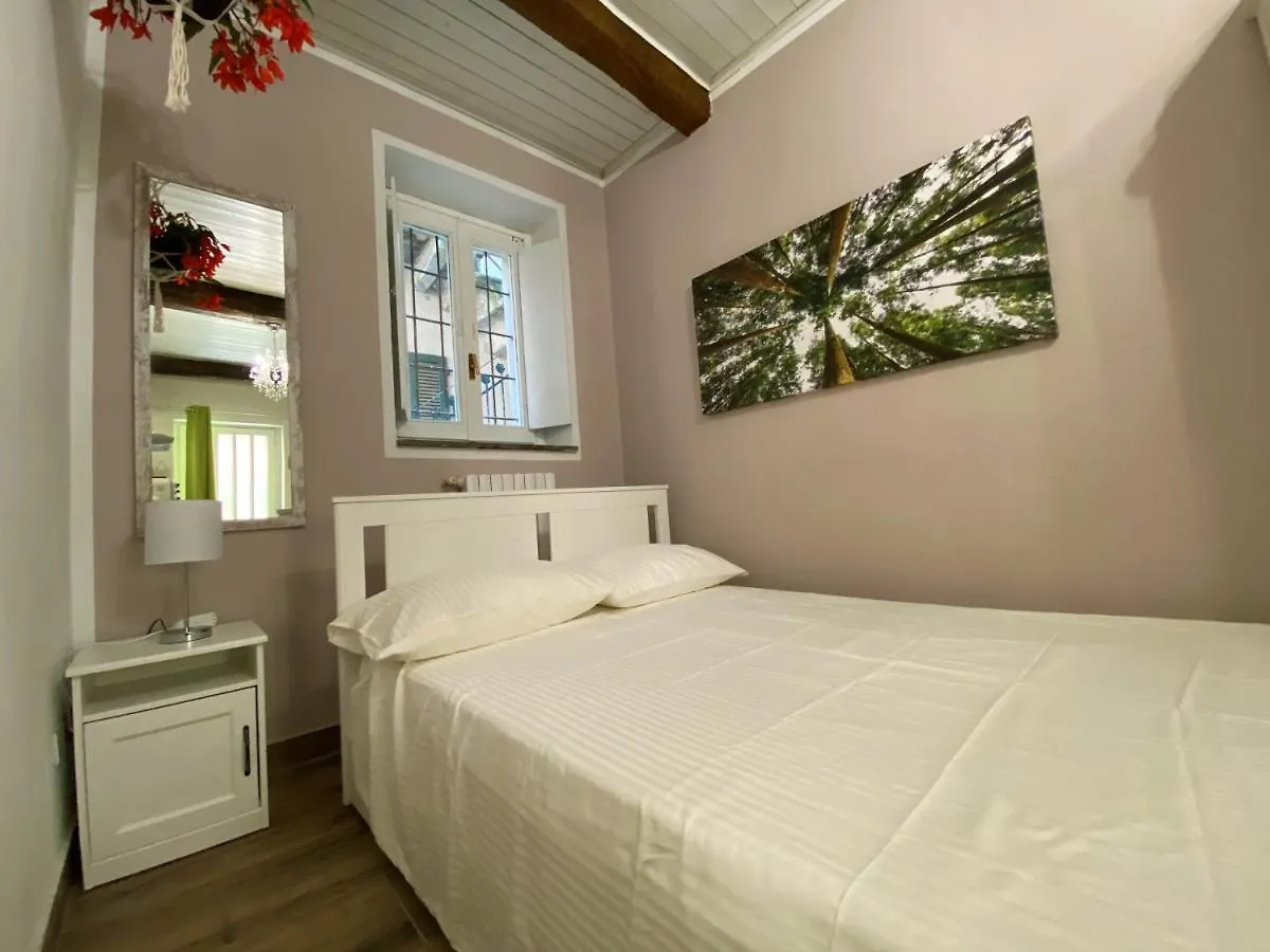 Nicolaus Apartment Sesto Calende 0*,