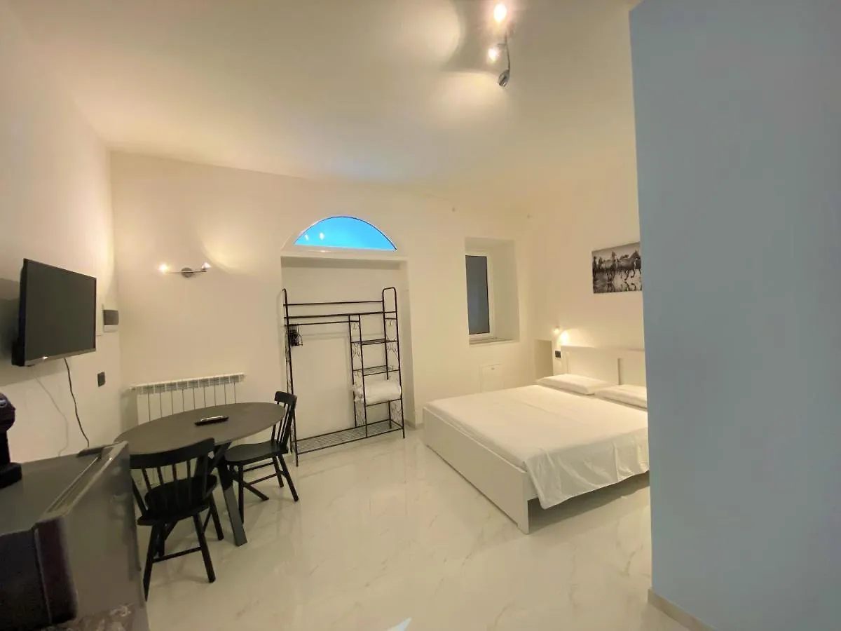 Nicolaus Apartment Sesto Calende
