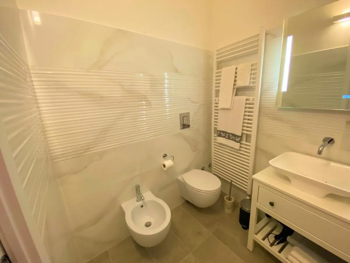 Nicolaus Apartment Sesto Calende