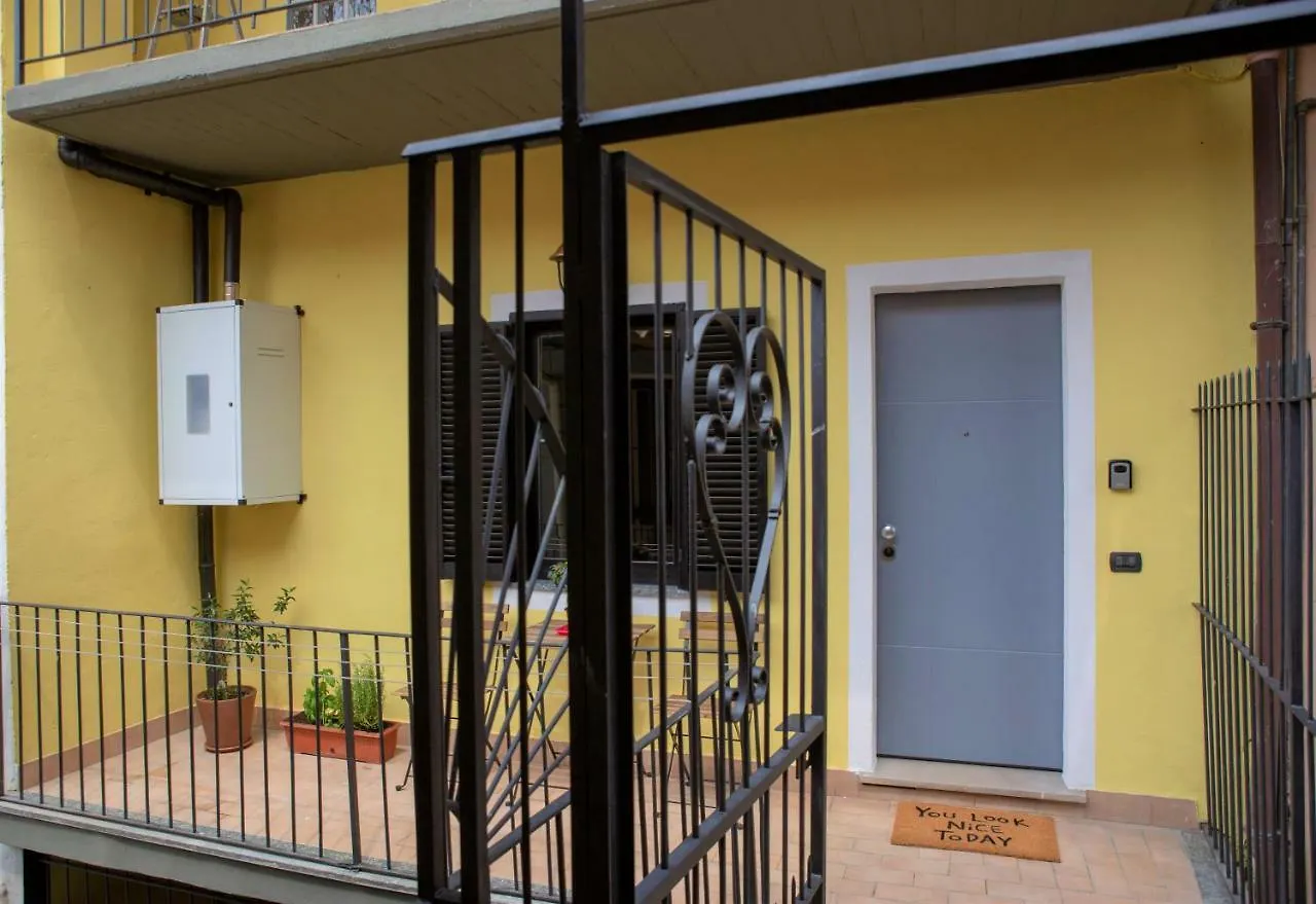 Nicolaus Apartment Sesto Calende