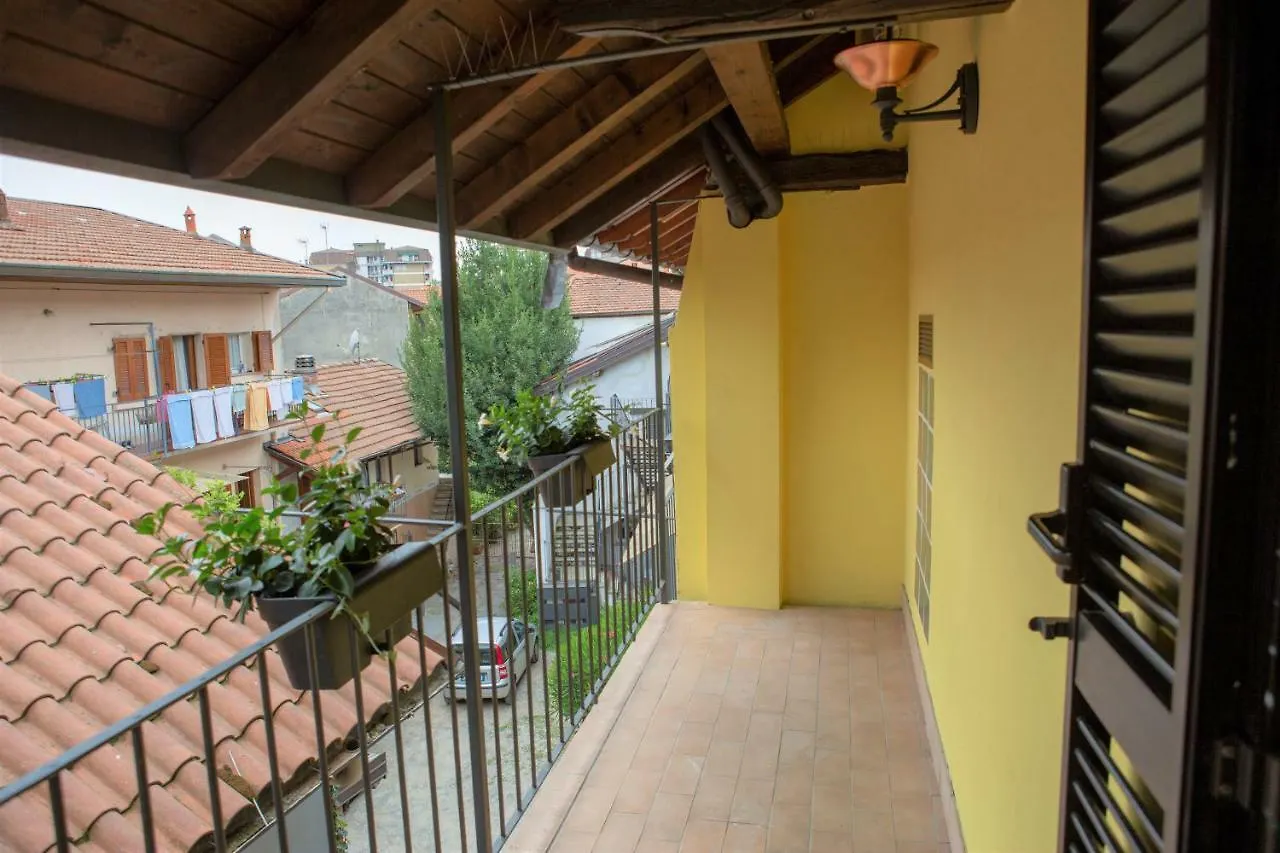 Nicolaus Apartment Sesto Calende